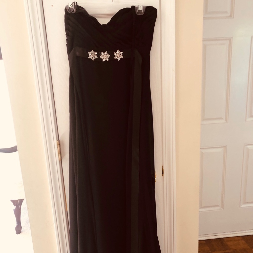 Long black dress